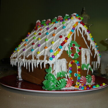 Gingerbread house (front)