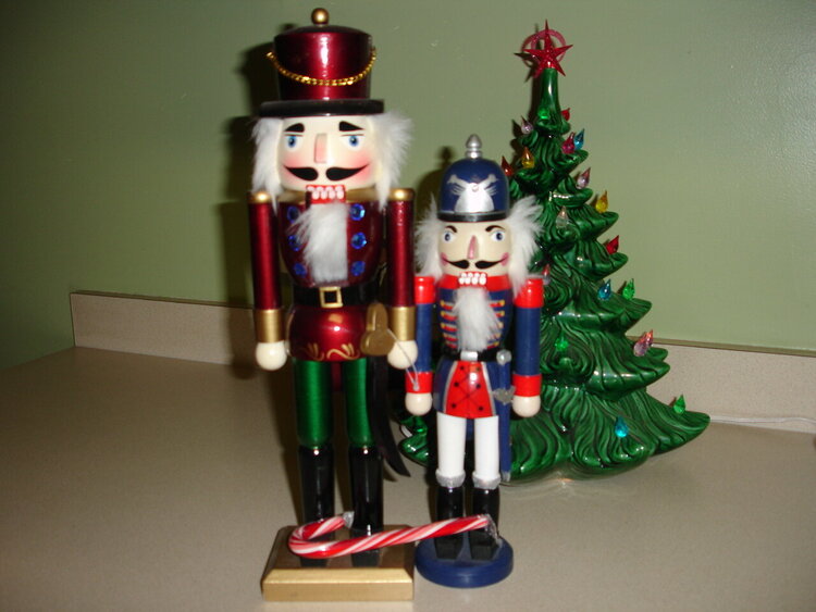 A Nutcracker {9 pts.}