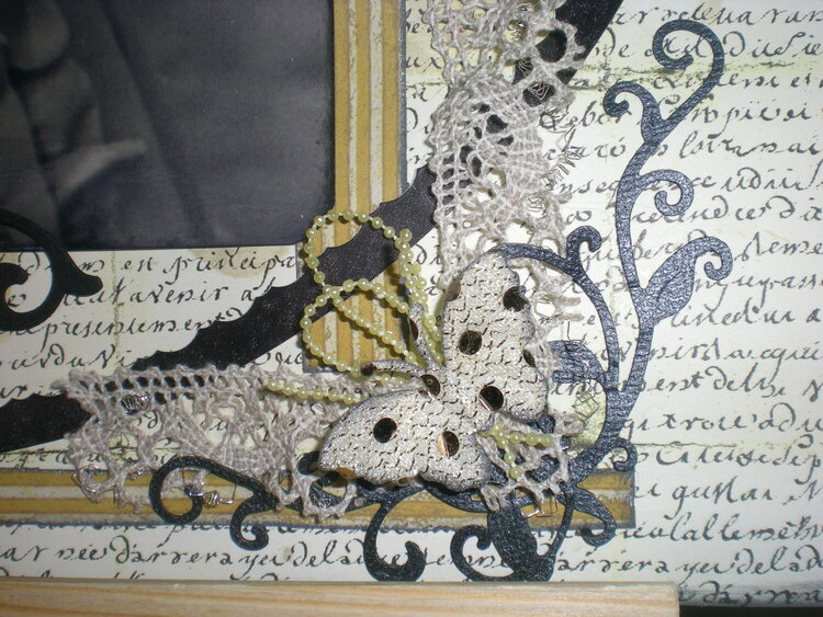 Close up on the butterfly corner on my layout &quot;My beloved mother&quot;