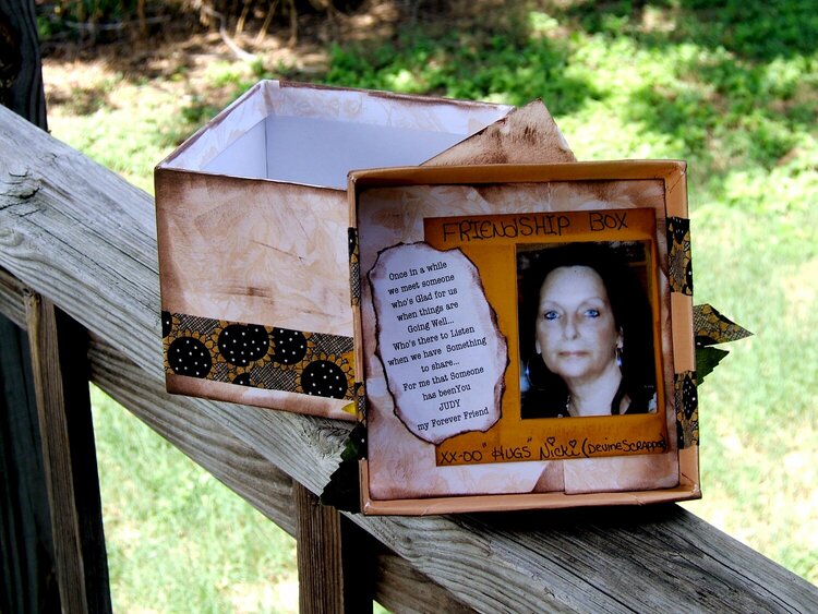 Altered Friendship Box for Judy (Momofsix)
