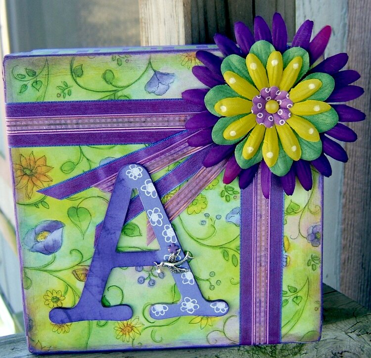 Auntie Alice&#039;s gift box (Top)