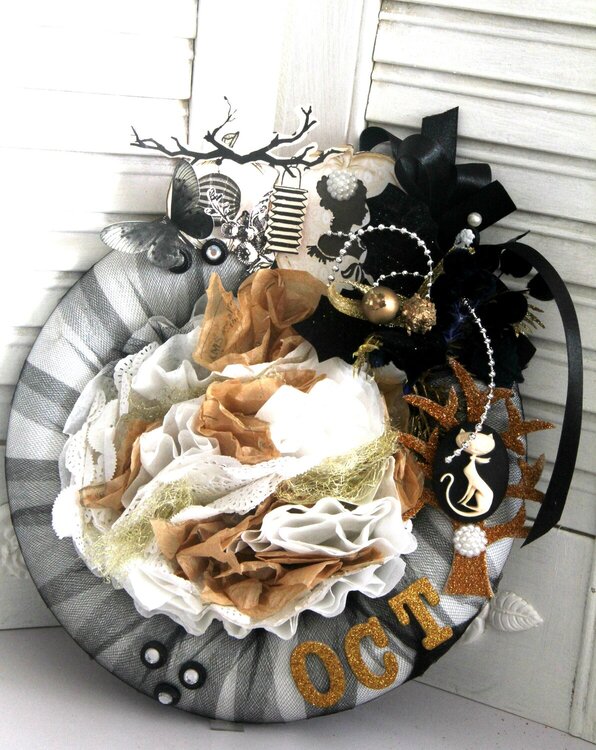 Halloween Wreath *Webster&#039;s Pages*