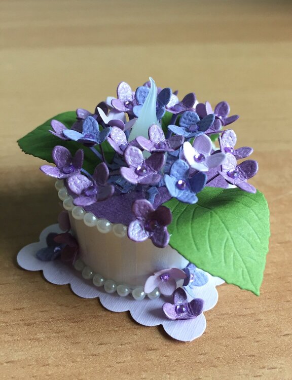 Hydrangea Tea Light Cake