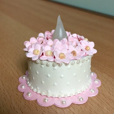 Spring blossom tea light cake