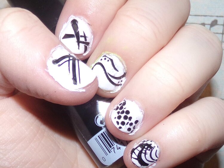 Detailed Nails