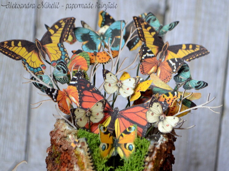 Butterfly tree trunk nest with Graphic 45 Nature Sketchbook