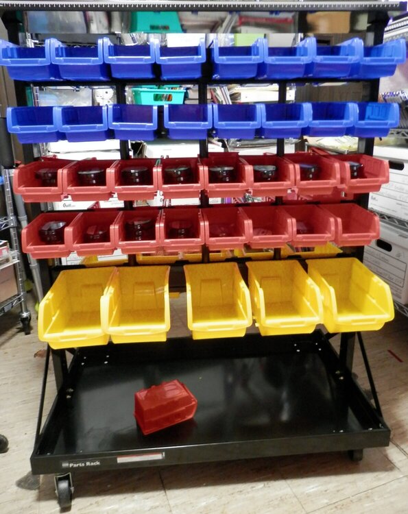 Rolling rack for inks