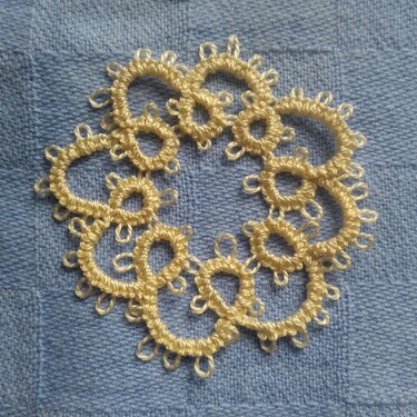 My first presentable tatting piece