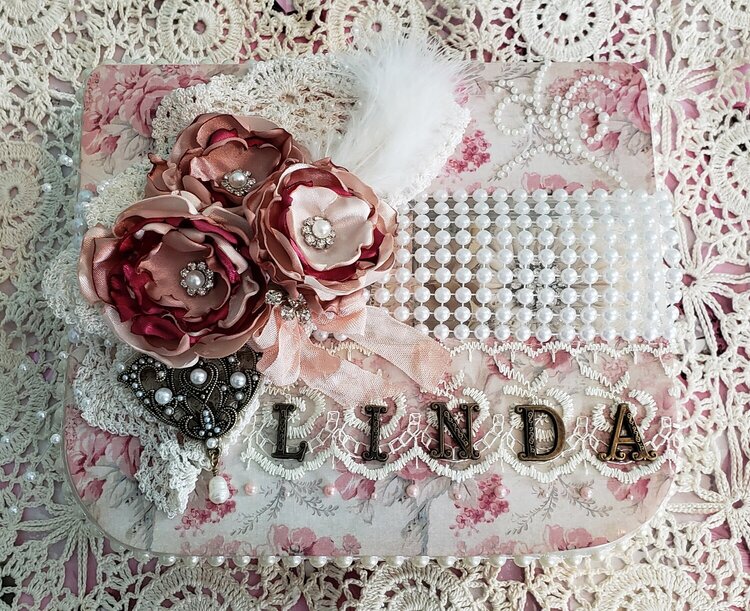 Embellishment box for Linnny, July&#039;18, vintage/shabby style