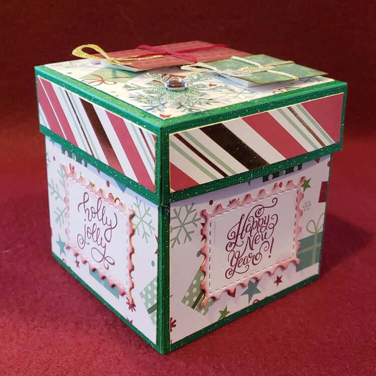 Back two sides of the gift box