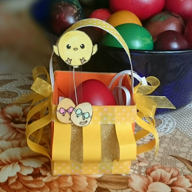 Happy chick basket