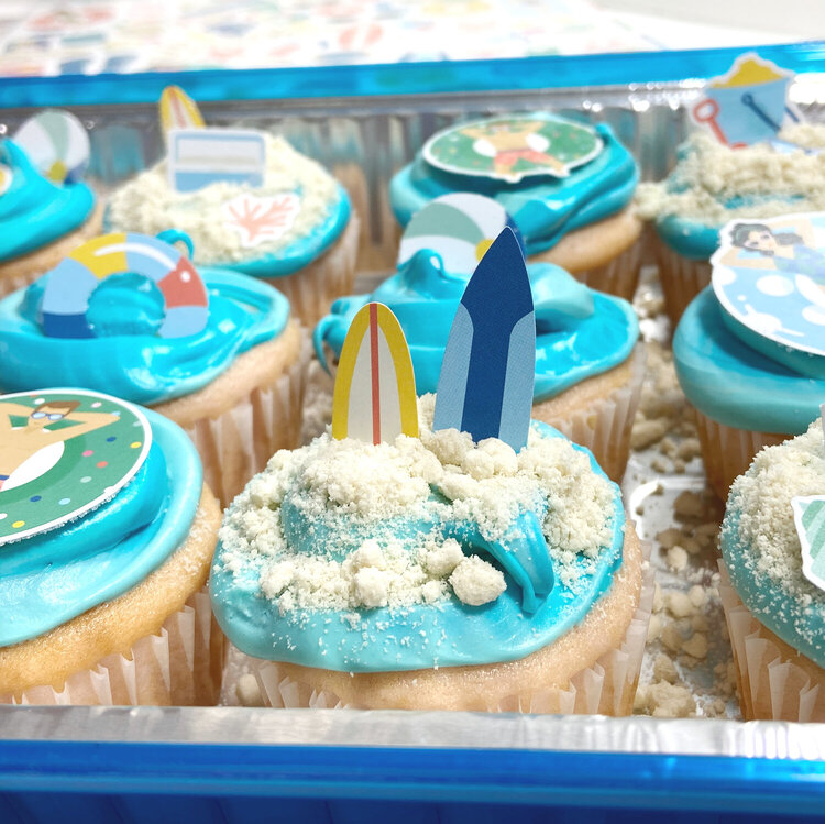 Dive Into Summer Beach Cupcakes