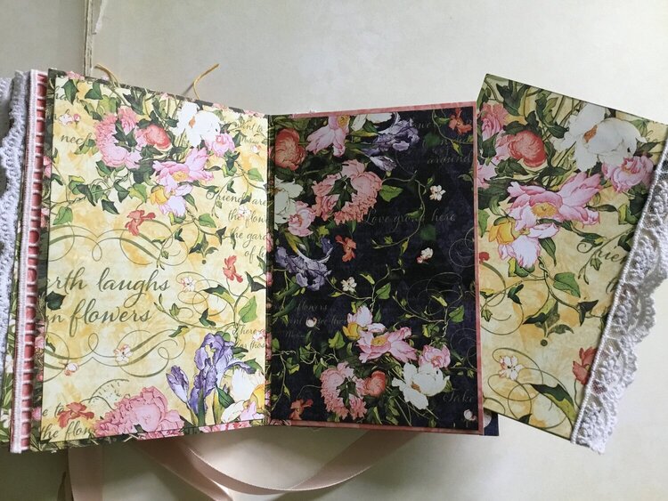 Heirloom Garden mini album with Graphic 45 Floral Shoppe paper.