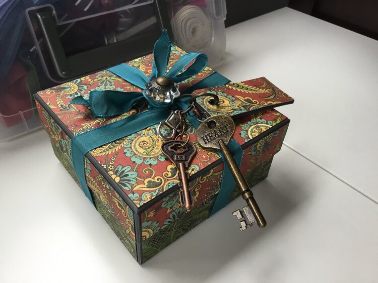 Gift Box- Olde Curiosity Shoppe