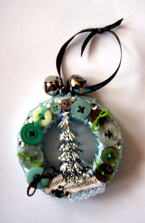 Winter Wonderland Button Wreath Ornament