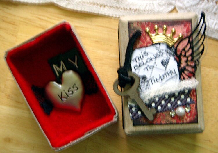 Mini Heart Box (Inside)