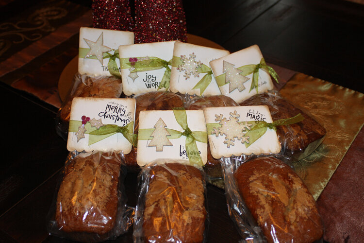 Loaves of Love Holiday Bag Toppers