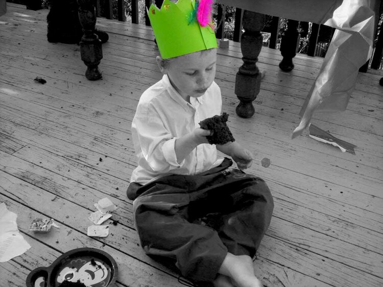 Jay with birthday hat