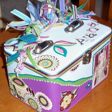 Altered Lunch Pail - Hannah Montana