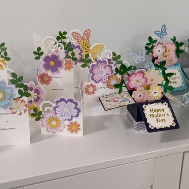 Tri-fold Cards &amp; Pop Up Box Bouquet of Mother&#039;s Day Wishes