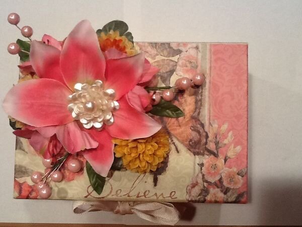Card box with florals