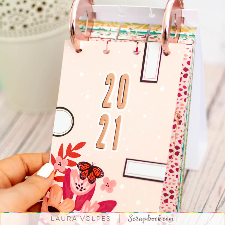 Desk Calendar with Pocket Pages