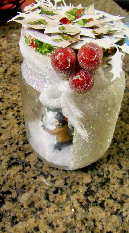 Masom jar with Christmas scene