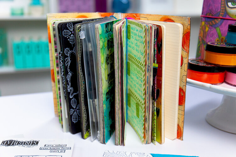 The Art Journaling of Dyan Reaveley