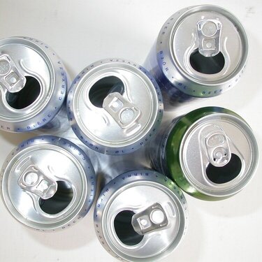 Shouting cans