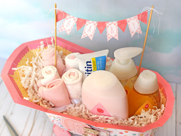 Echo Park Hello Baby Girl - Bathtub Gift Set