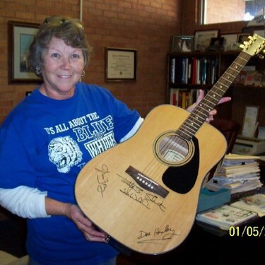 Guitar signed by THE EAGLES