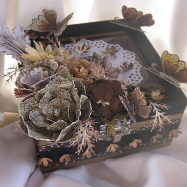 Box (made from Prima flower box)
