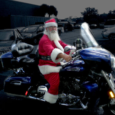 Dec 14 - Santa&#039;s ride