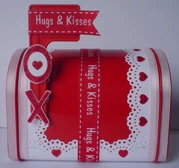 Hugs &amp; Kisses Mailbox