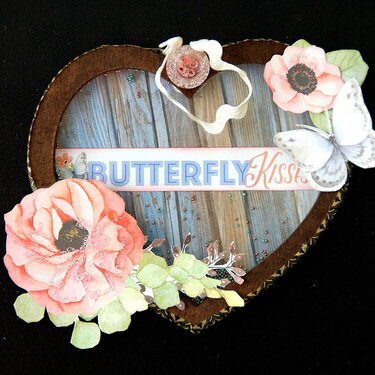 Butterfly Heart Shaker