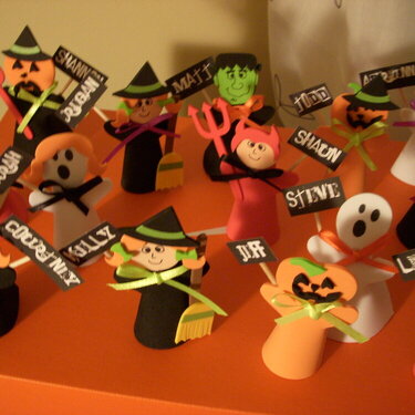 Spookytown Dinner Party Placecards