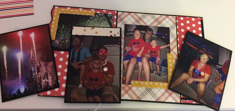 Pull out photo mats for pictures