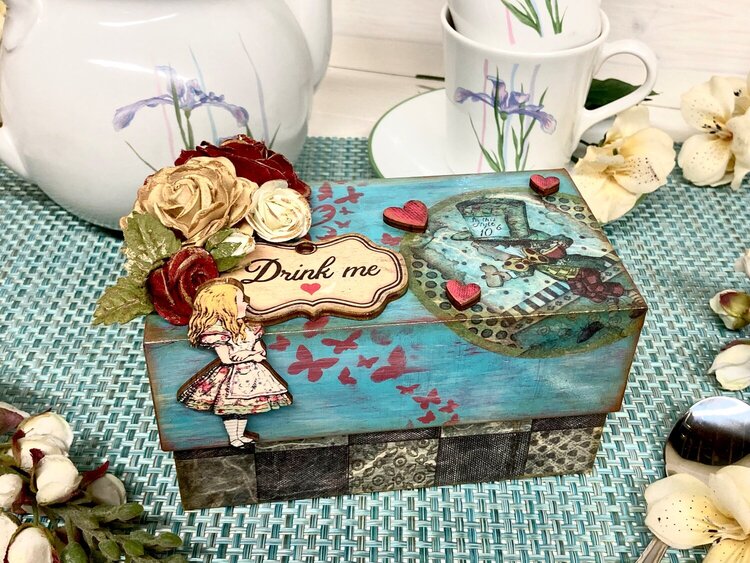 Stamperia Alice in Wonderland Tea Box for FotoBella Design Team