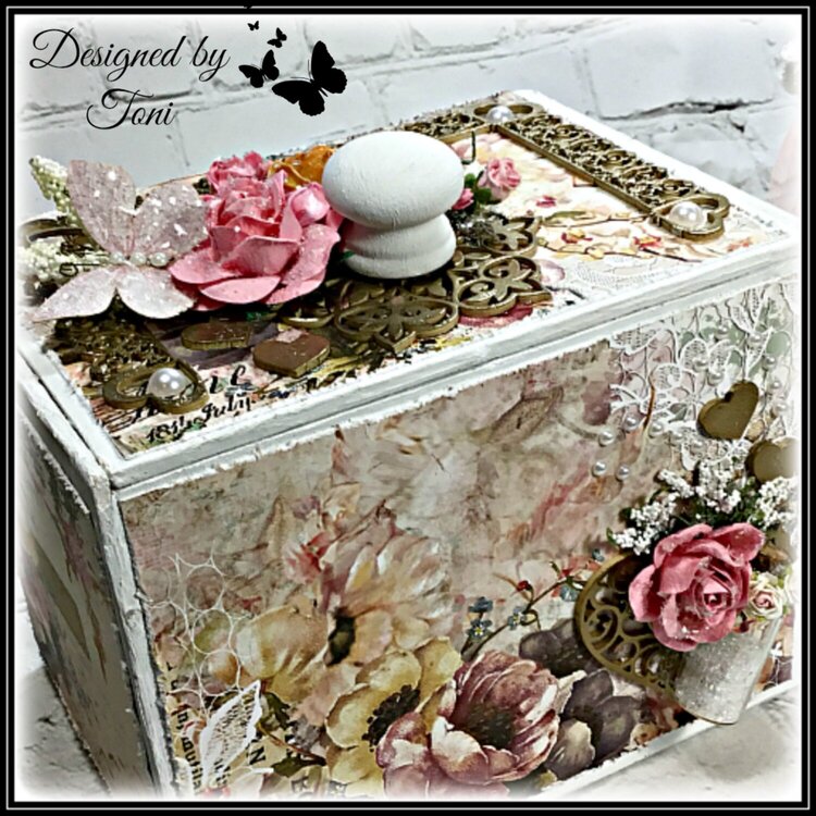 Shabby Chic Altered Cigar Box *Reneaboquets Design Team Project