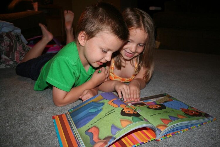 Reading the Dora Book TOGETHER