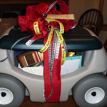 Teacher&#039;s gift-garden cart