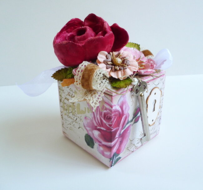 Rose Gift Box - Berry71Bleu