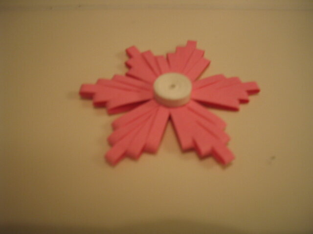 Quilled Combed pink flower