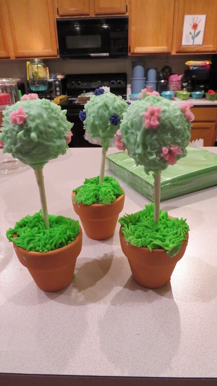 Cake Pop Topiary Trees