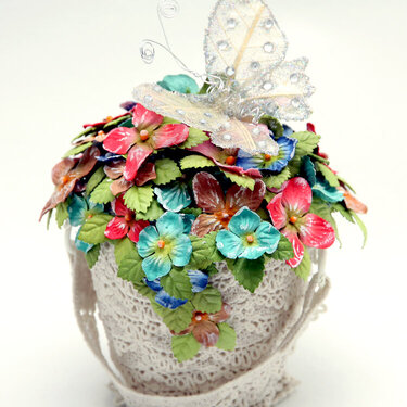 Bucket of Laces with Flowers and a Tag.