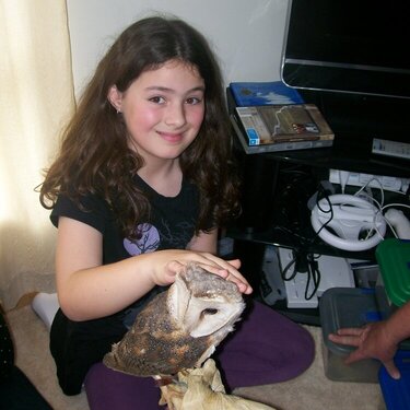 Tori with Wotarn the Barn Owl