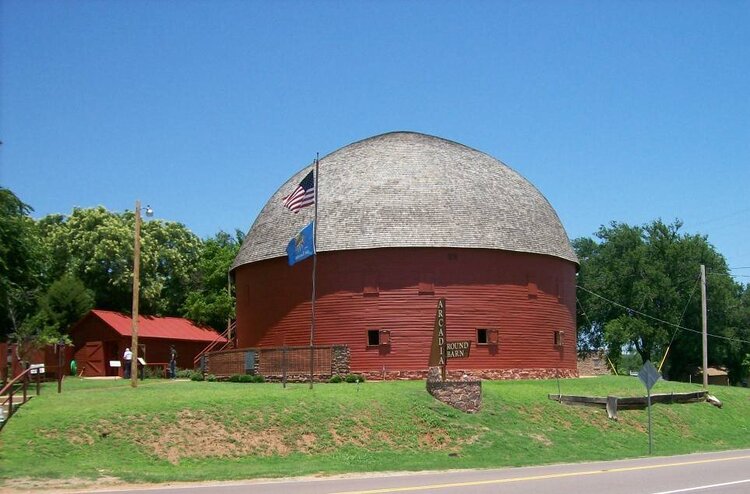 The Round Barn Museum