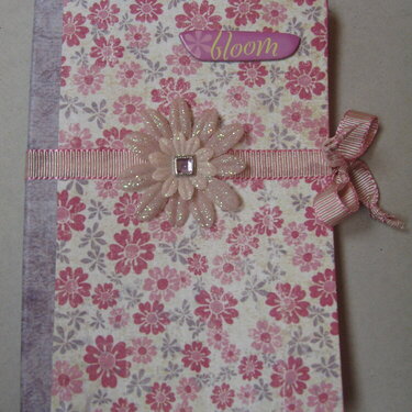 Altered mini comp book - Flowers