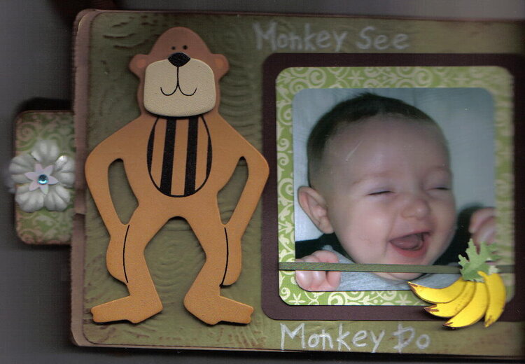 Baby Safari paperbag book page 3 a