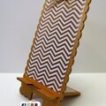 Scallop Wood Phone Stand